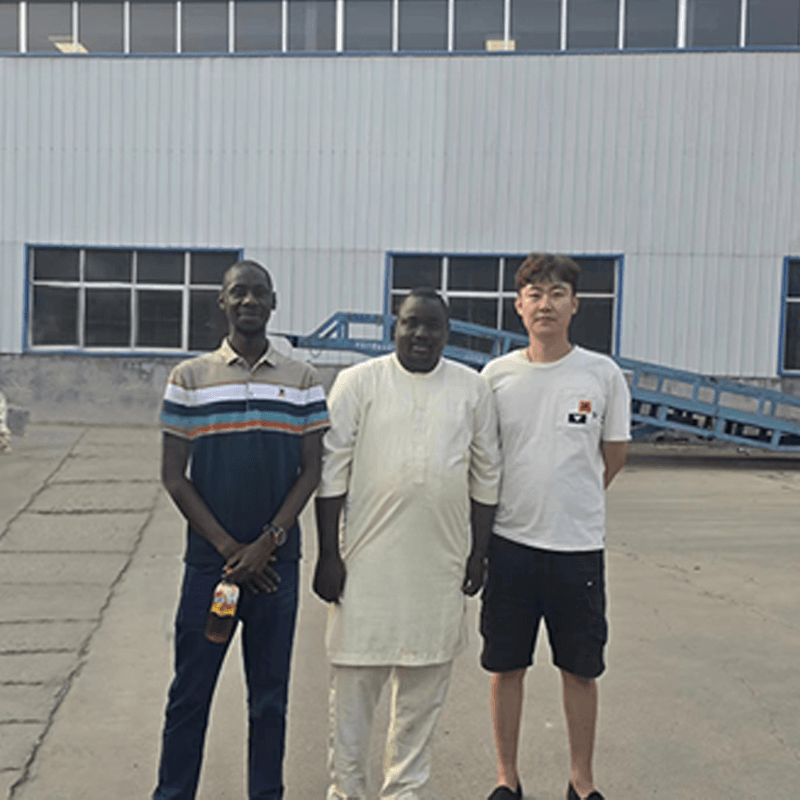 alt="JIUZHOU Hosts Nigerian Customer for On-Site Factory Inspection"