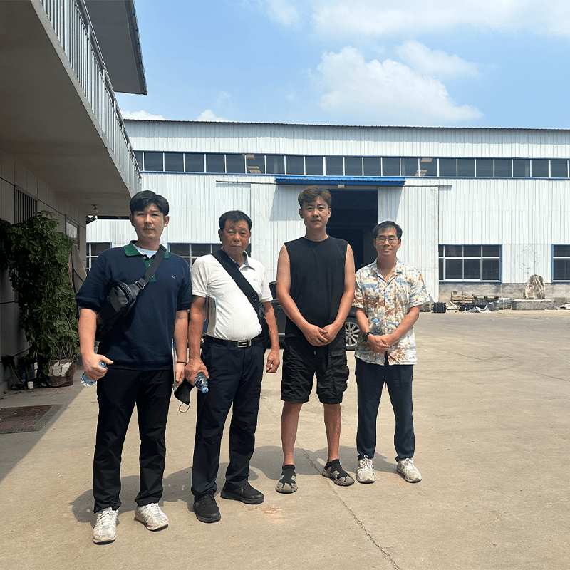 alt="Korean Client Visiting JIUZHOU Factory for On-Site Cooperation"